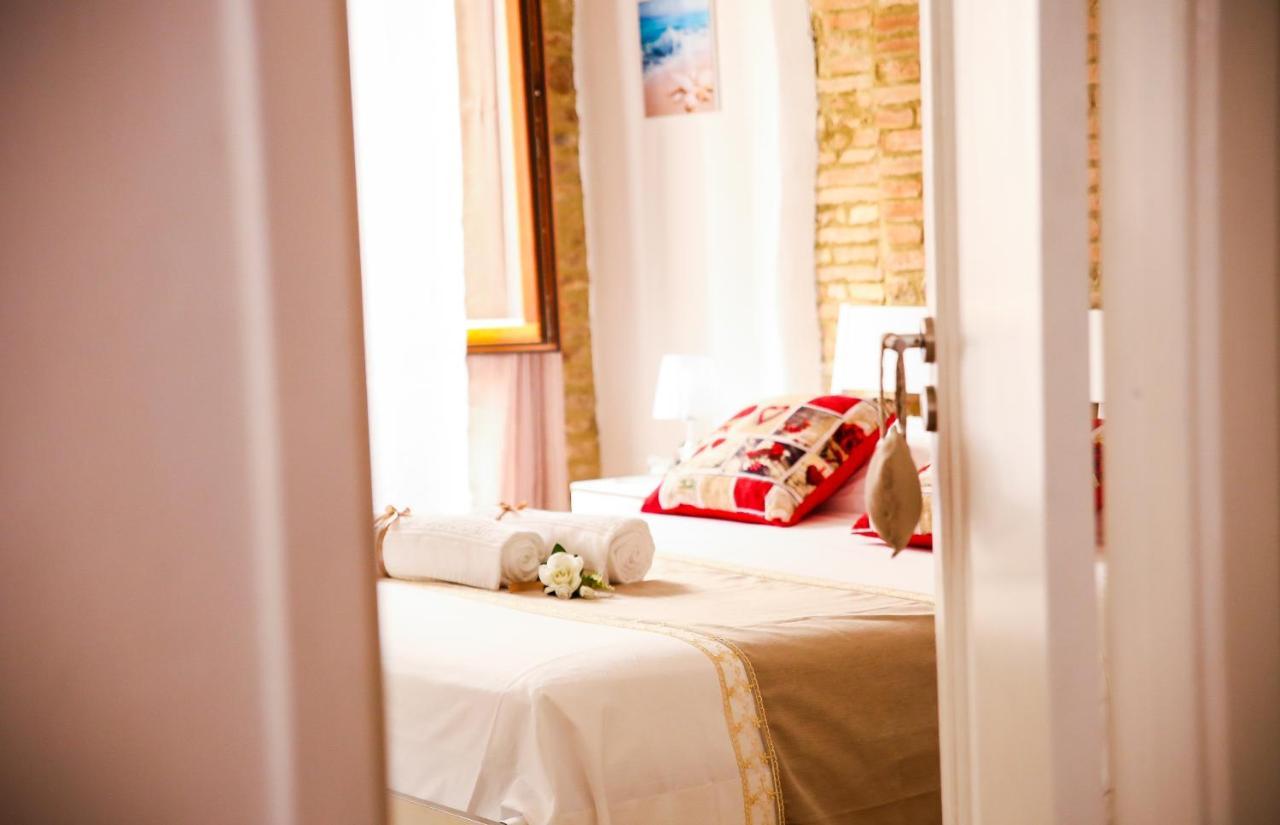 B&B La Dimora Di Tommaso Apartment - Dimora Storica Bike Friendly Ortona Exteriör bild